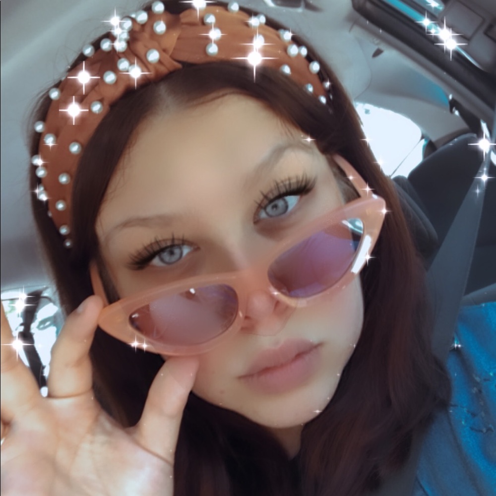 Meet your Posher, Sarah